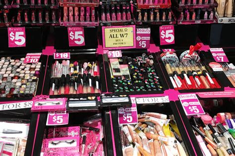 are there beauty discount stores